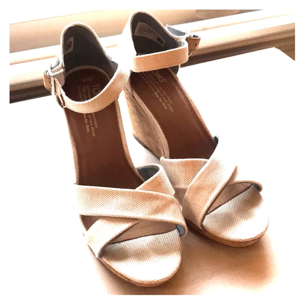 White/cream Toms wedges, size 8!